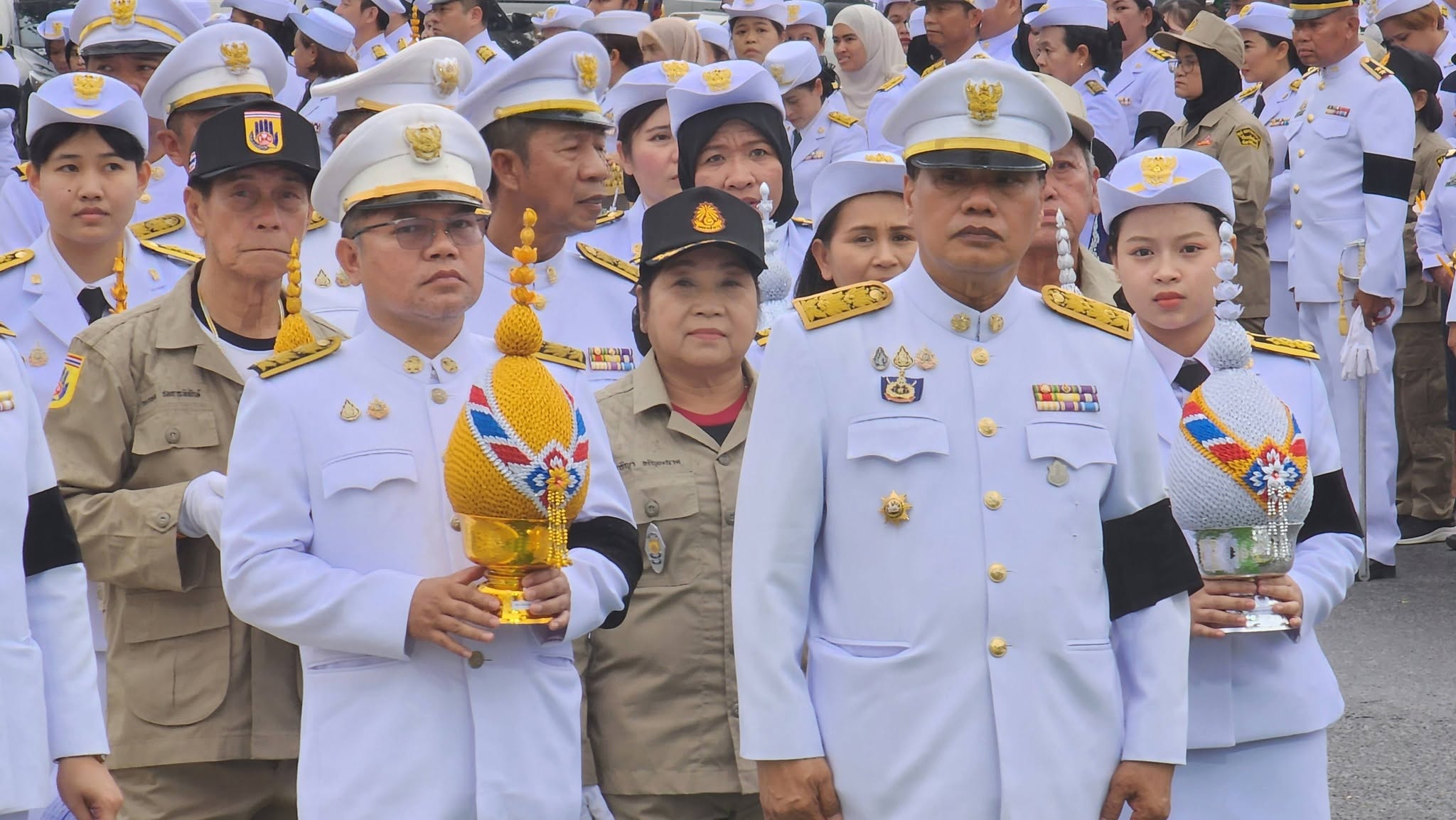 พช.ปัตตานี ร่วมพิธีถวายเครื่องราชสักการะ วางพานพุ่มและจุดเทียนถวายพระพร เฉลิมพระเกียรติพระบาทสมเด็จพระเจ้าอยู่หัว เนื่องในโอกาสวันเฉลิมพระชนมพรรษา 74 พรรษา 28 กรกฎาคม 2569 