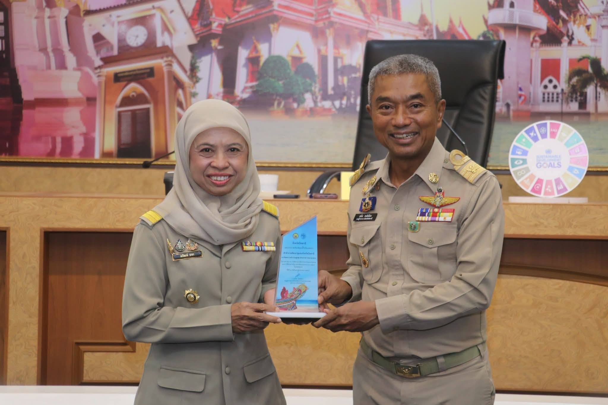 พช.ปัตตานี หน่วยงานราชการขนาดกลางที่สามารถเบิกจ่ายงบประมาณได้อย่างมีประสิทธิภาพสูงสุดตามที่ได้รับจัดสรรในการขับเคลื่อนภารกิจสำคัญของจังหวัดปัตตานี